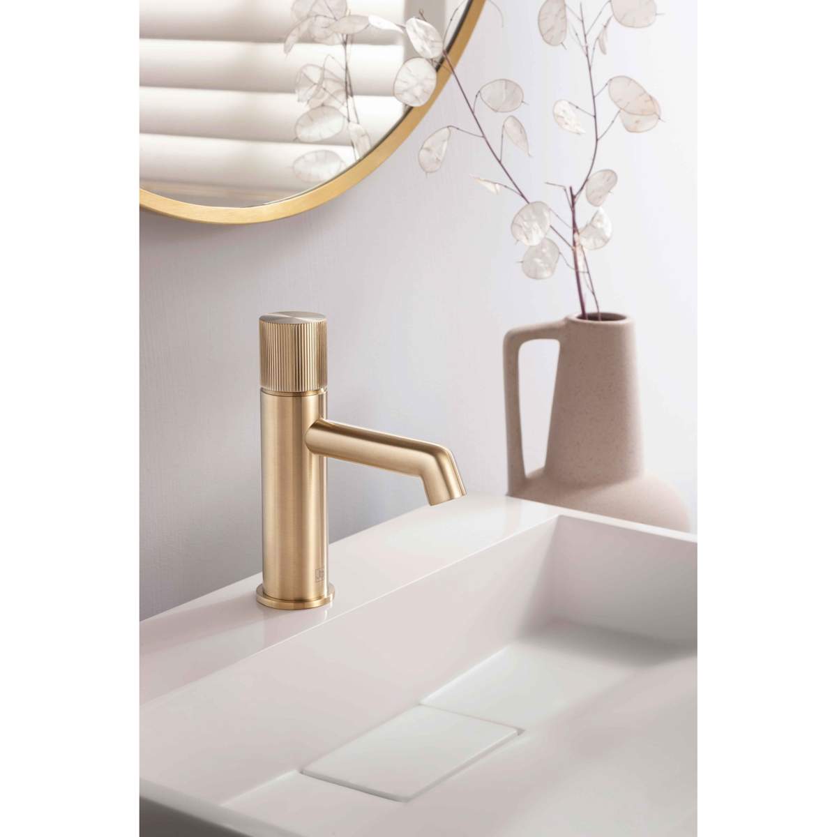 JTP Evo Brushed Brass Basin Mixer (63008BBR)